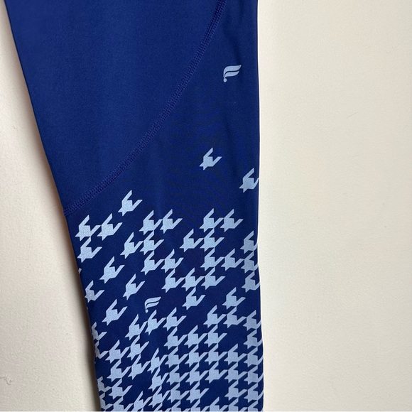Fabletics Navy Houndstooth UltraCool Reflective 7/8 Leggings Womens Size Medium - Picture 7 of 16